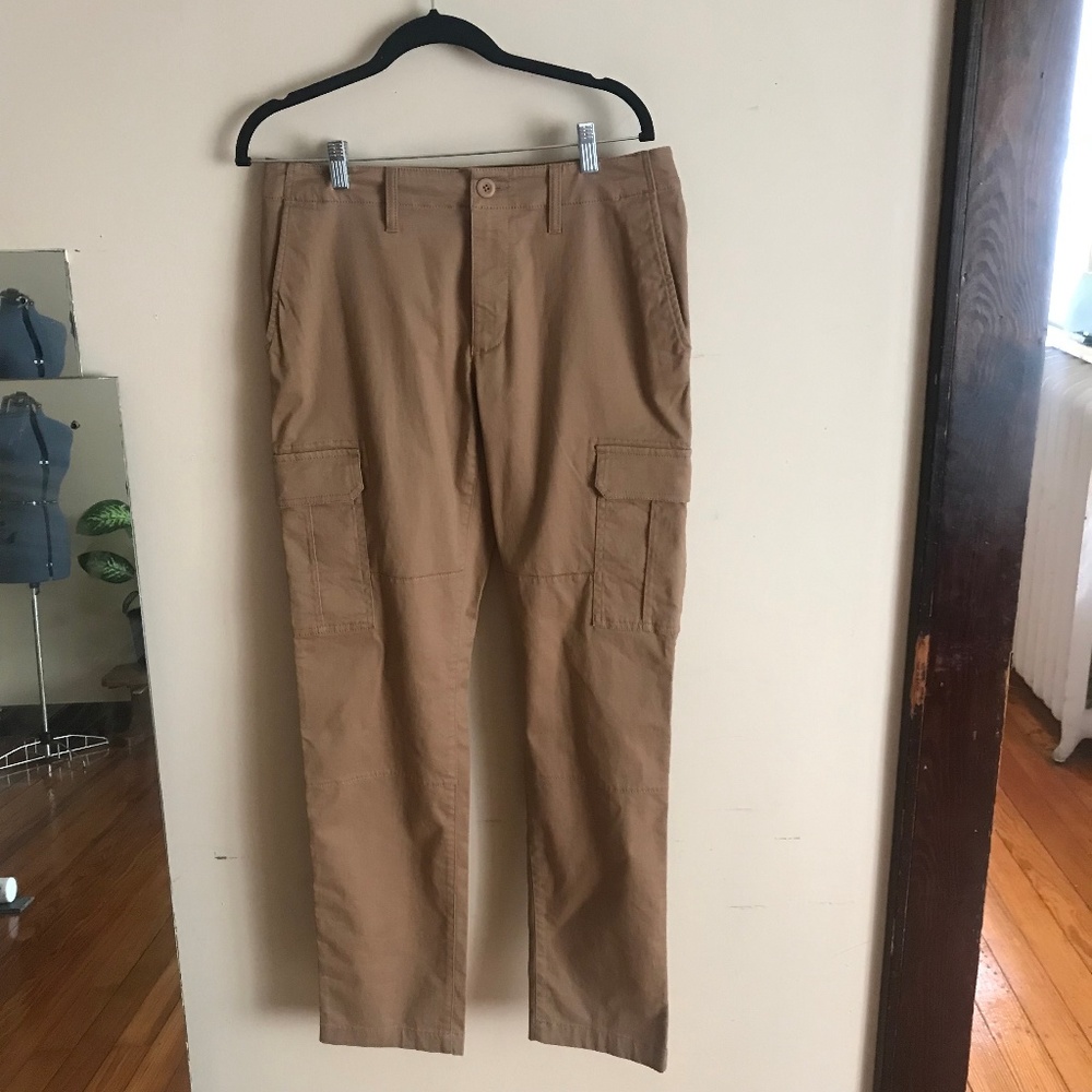 NWOT Wallin & Bros 32w/32. Dark Khaki Cargo Pants